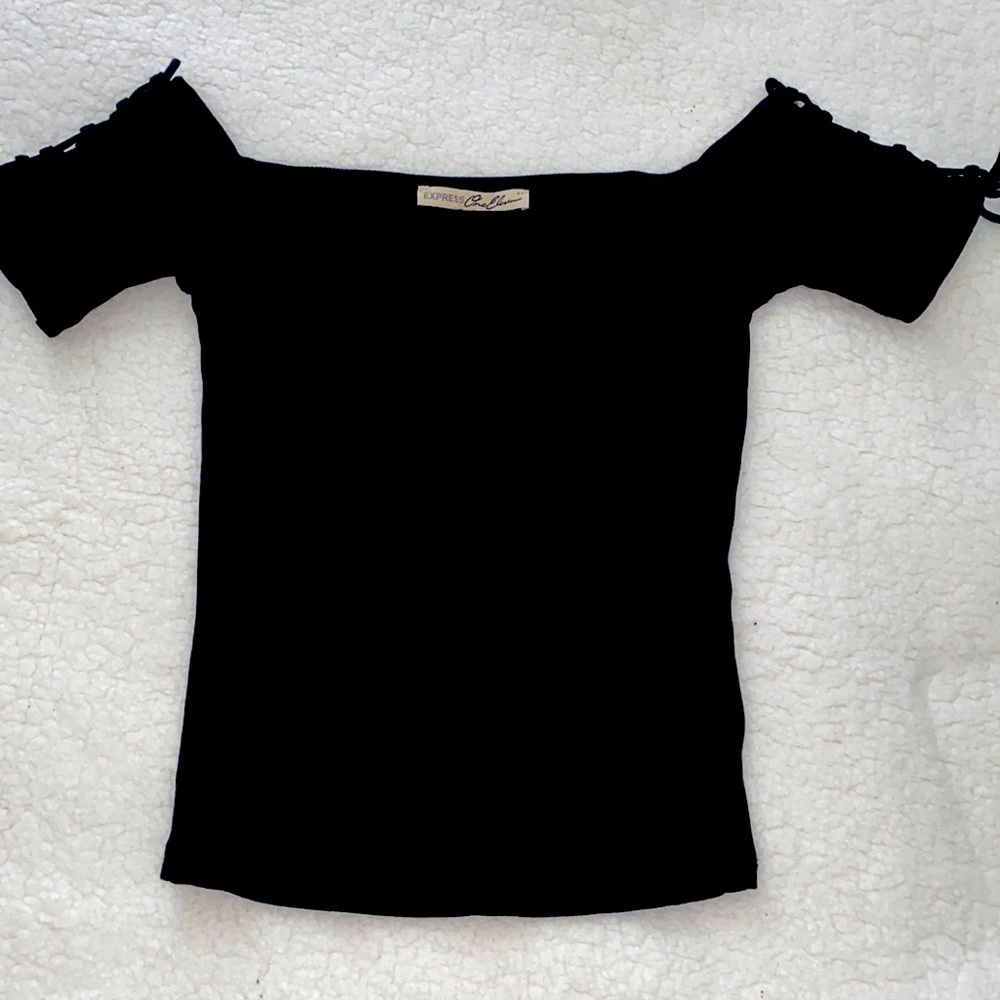 NWT Express Off the Shoulder Crop, XS